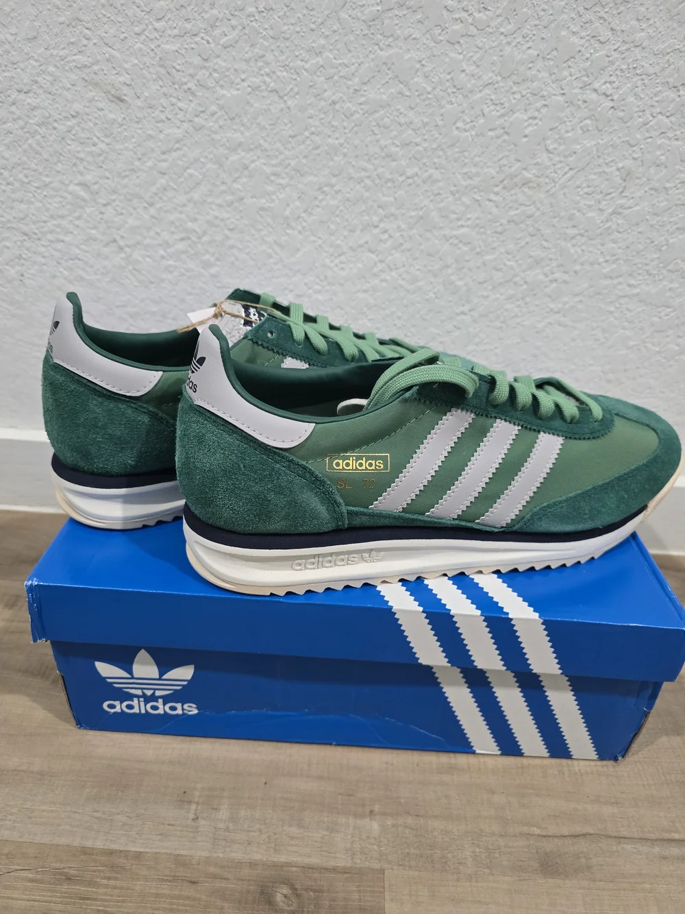 adidas SL 72 Men’s Green Retro Running Sneakers